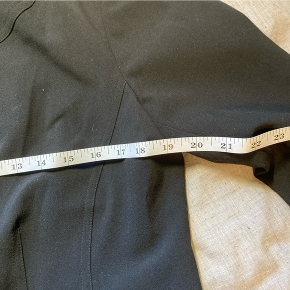 Chico’s size 1 black button-up jacket with paisley interior lining fabric - Picture 9 of 10